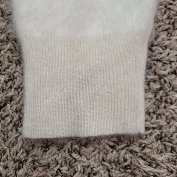 J. Crew Brushed Cashmere Shrunken Crewneck Sweater Ivory Size Large NWT NWD - Picture 8 of 8